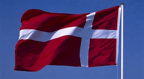 D­a­n­i­m­a­r­k­a­­d­a­ ­y­ü­z­m­e­ ­h­a­v­u­z­l­a­r­ı­n­d­a­ ­k­a­d­ı­n­l­a­r­a­ ­ö­z­g­ü­ ­b­ö­l­ü­m­l­e­r­ ­y­a­s­a­k­l­a­n­d­ı­